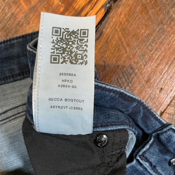 True Religion Becca Mid Rise Bootcut Jeans Women’s Size 31 Blue Denim Stretch - Picture 12 of 13